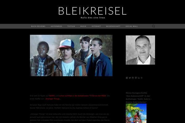 Suits theme site design template sample