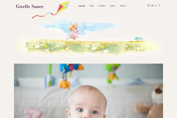 Site using Flickr Thumbnails Photostream plugin