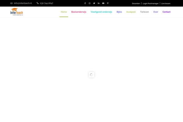 Site using Designthemes-portfolio-addon plugin