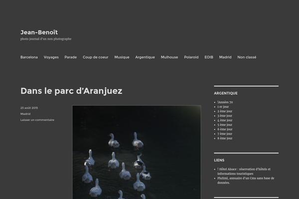 Made theme site design template sample