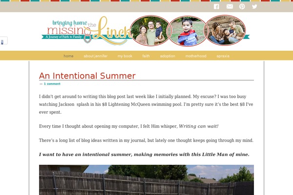 Site using Floating Social Media Links plugin