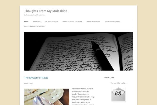 Site using Floating Social Media Links plugin