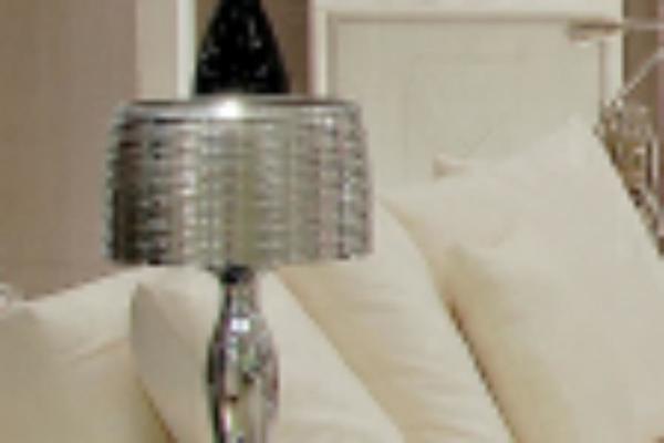 Reversal theme websites examples