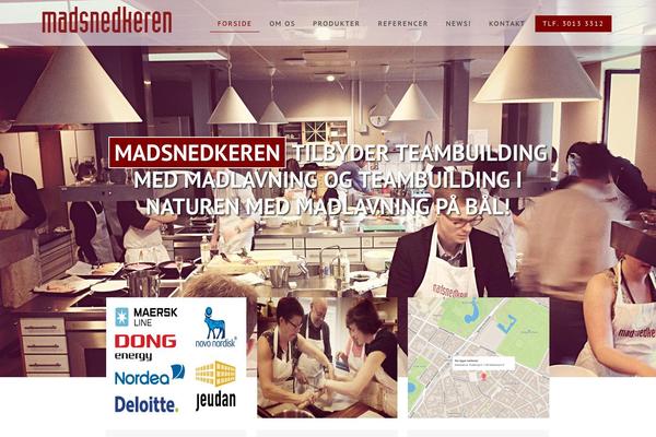 Momento theme site design template sample