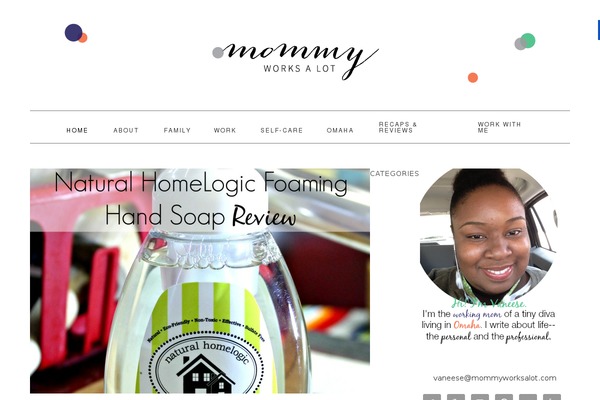 mommyworksalot.com site used Blossom Mommy Blog