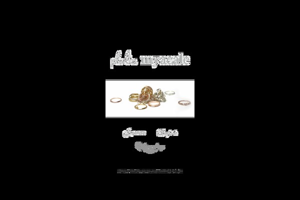 pheliamyacale.com site used Pm_theme