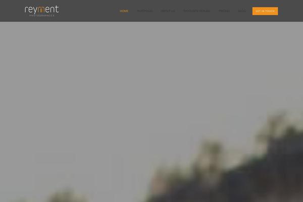 Site using Awesome Social Icons plugin
