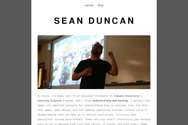 Lovecraft theme site design template sample