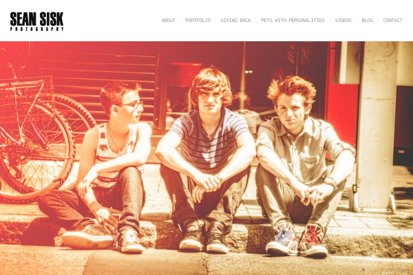 Site using Meks-easy-instagram-widget plugin
