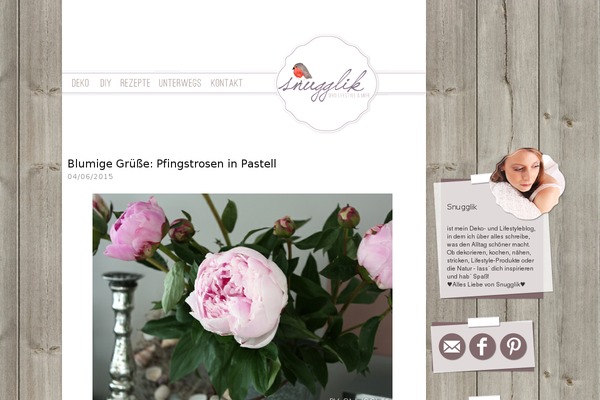 Site using Social Media Widget by Acurax plugin