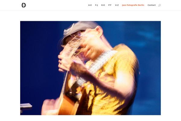 Site using Destaca-masonry-gallery plugin